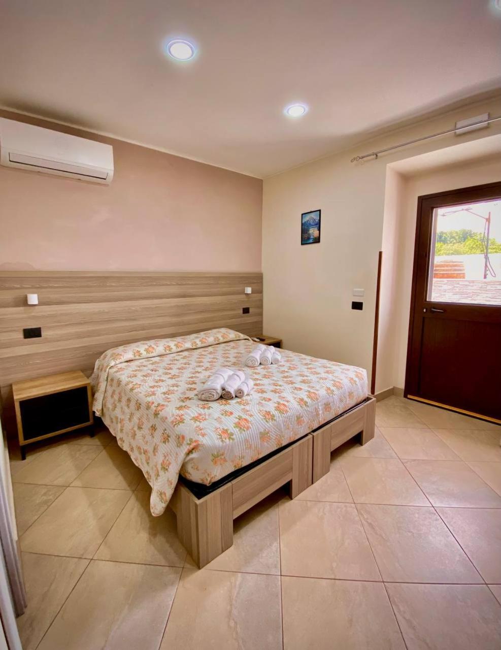 Resort - Localita Santa Barbara Bagnara Calabra Eksteriør bilde