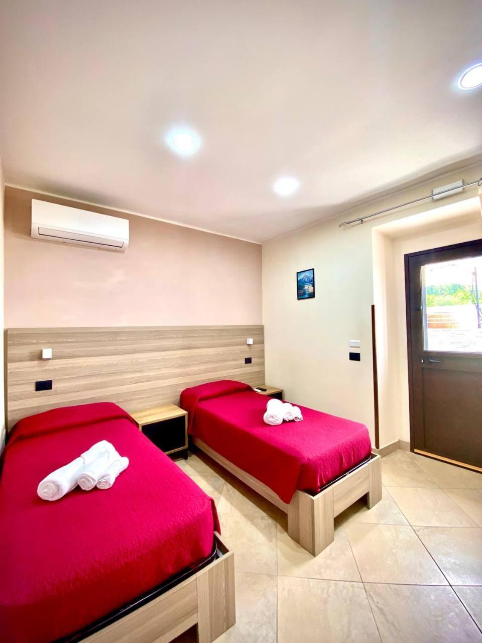 Resort - Localita Santa Barbara Bagnara Calabra Eksteriør bilde